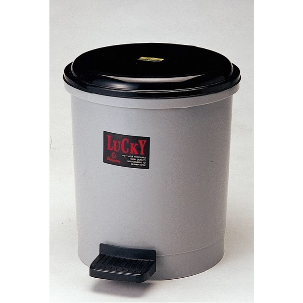 摩登踏式垃圾桶